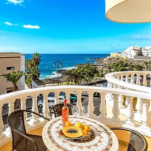 Ocean Pearl , Puerto de Santiago (Tenerife) Spain